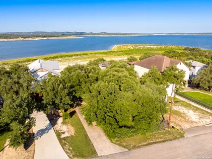 $849,000 | 1482 Stagecoach Drive, Canyon Lake, TX 78133