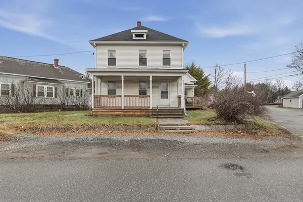 $500,000 | 8 Highland Street, Clinton, MA 01510