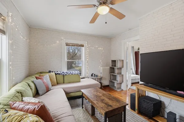 $500,000 | 8 Highland Street, Clinton, MA 01510