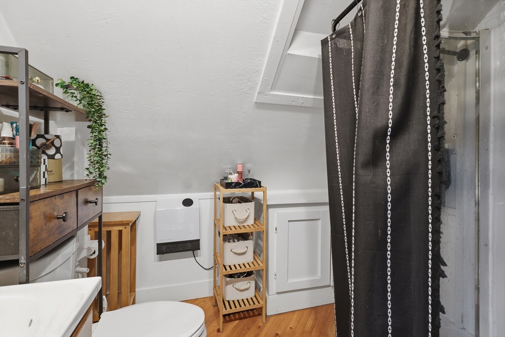 8 Highland Street Clinton, MA 01510 - Photo 26 of 32