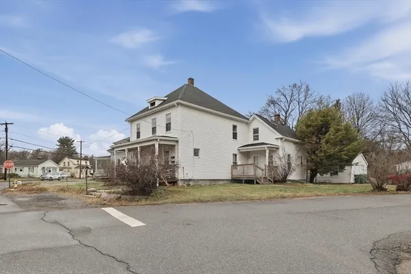 $500,000 | 8 Highland Street, Clinton, MA 01510