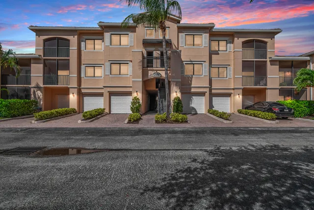 $325,000 | 2808 Amalei Drive, Unit 202, Palm Beach Gardens, FL 33410