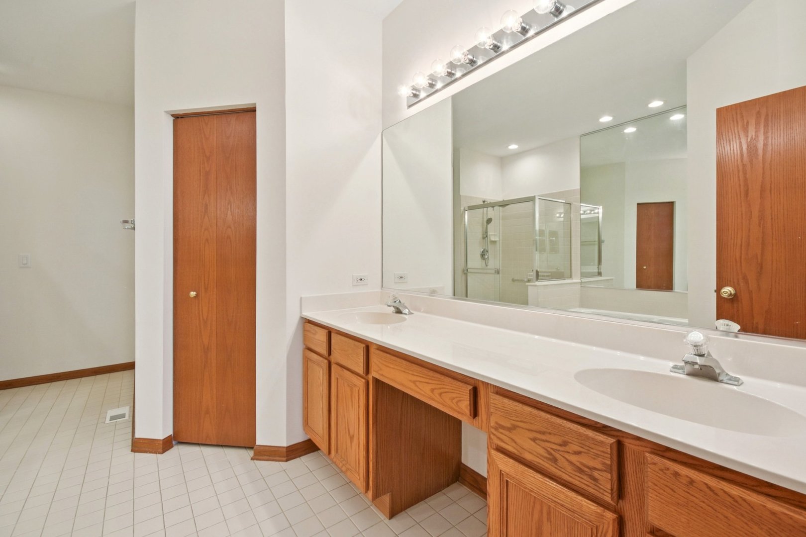 917 Havenshire Road Naperville, IL 60565 - Photo 26 of 46