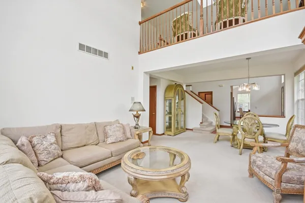 $459,000 | 917 Havenshire Road, Naperville, IL 60565
