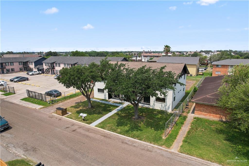 211 Gastel Circle, Unit 2 Edinburg, TX 78539 - Photo 18 of 22 a view of city from balcony with seating space