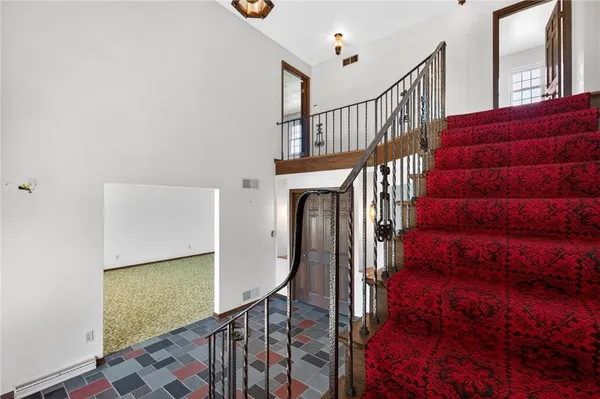 $335,000 | 110 Spring Drive, Apollo, PA 15613