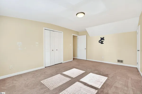 $675,000 | 206 West Killarney Lake, Moore, SC 29369