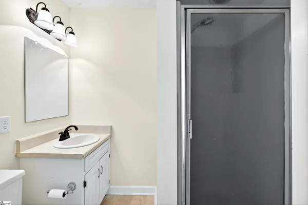 $675,000 | 206 West Killarney Lake, Moore, SC 29369