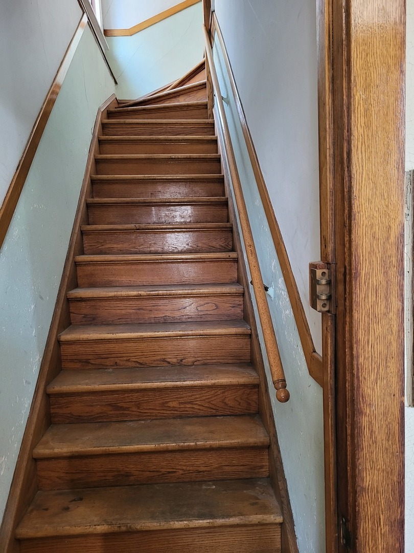 3311 North Ridgeway Avenue Chicago, IL 60618 - Photo 12 of 30 Gallery Image 12