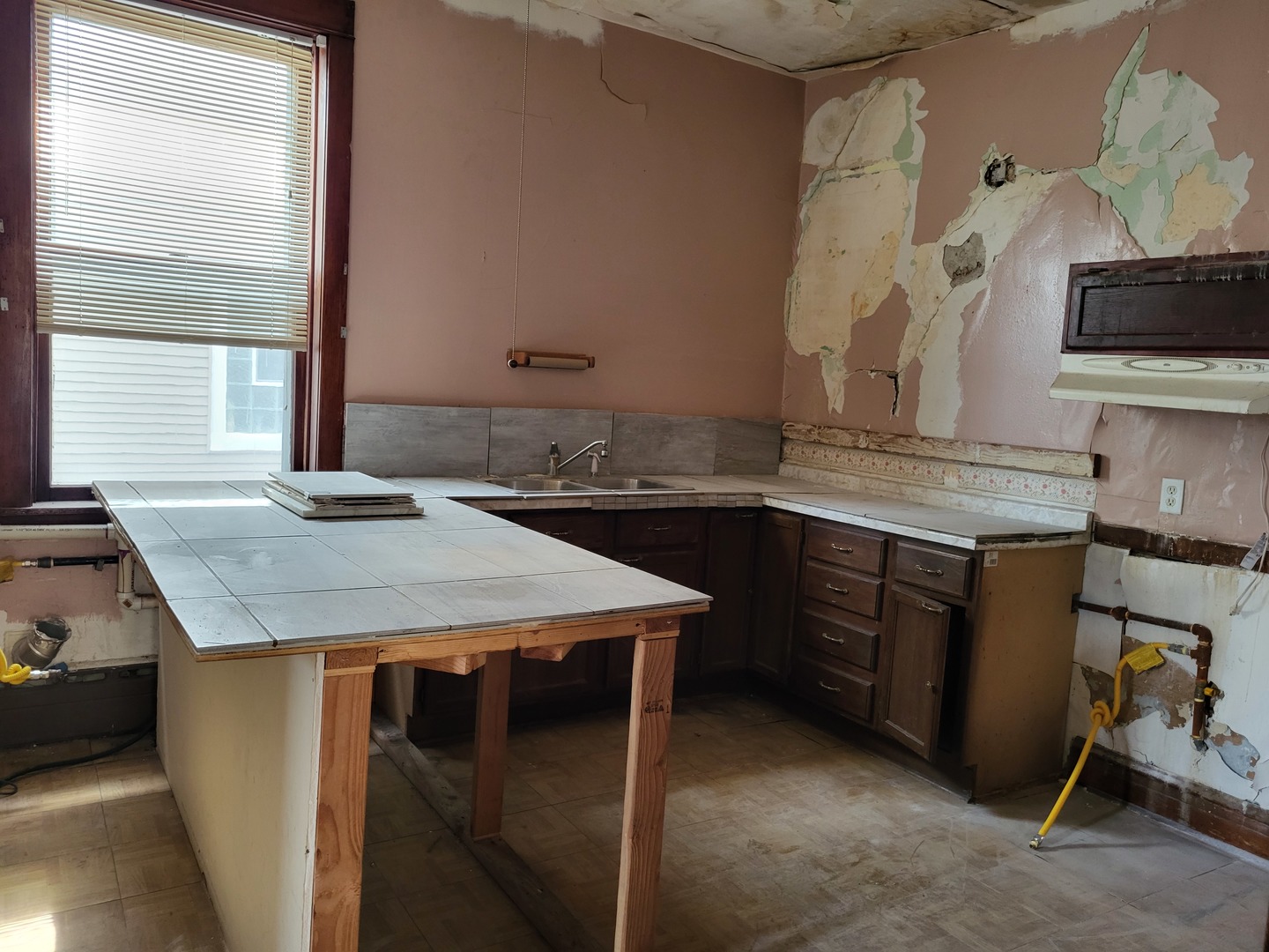 3311 North Ridgeway Avenue Chicago, IL 60618 - Photo 7 of 30 Gallery Image 7