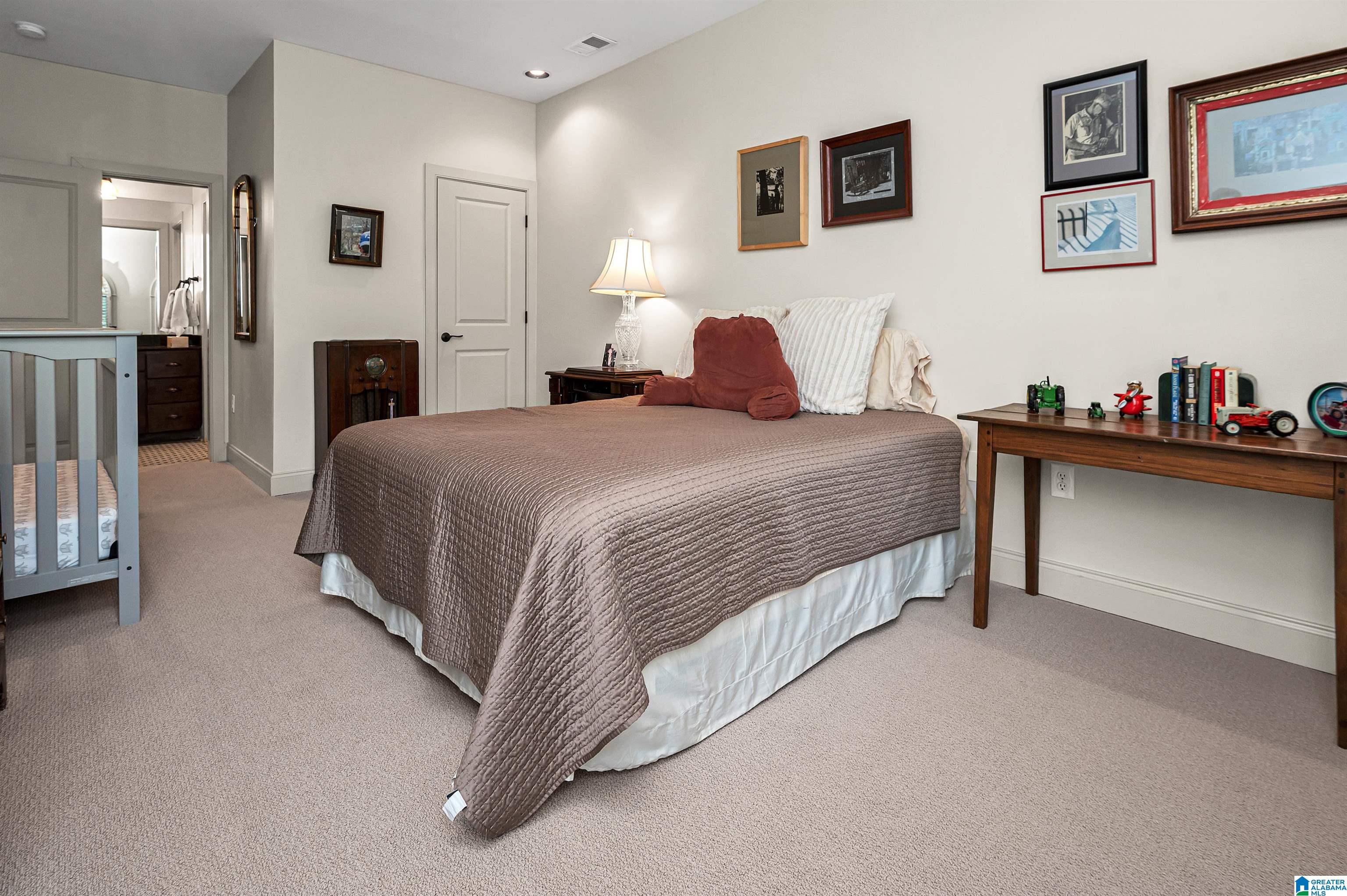 2109 Lancaster Road, Unit 2109 Birmingham, AL 35209 - Photo 34 of 43