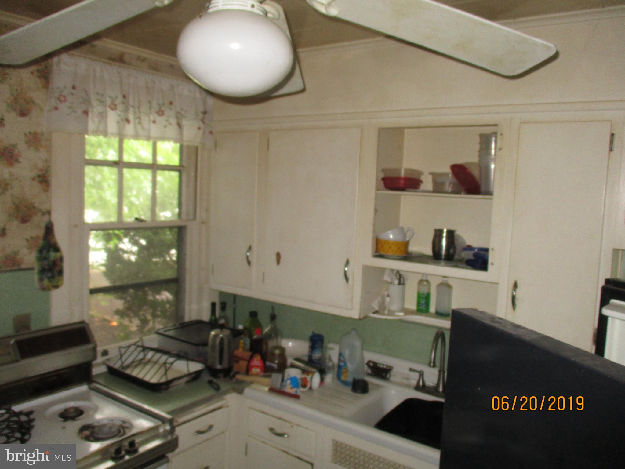 7726 Verree Road Philadelphia, PA 19111 - Photo 4 of 20 Gallery Image 4