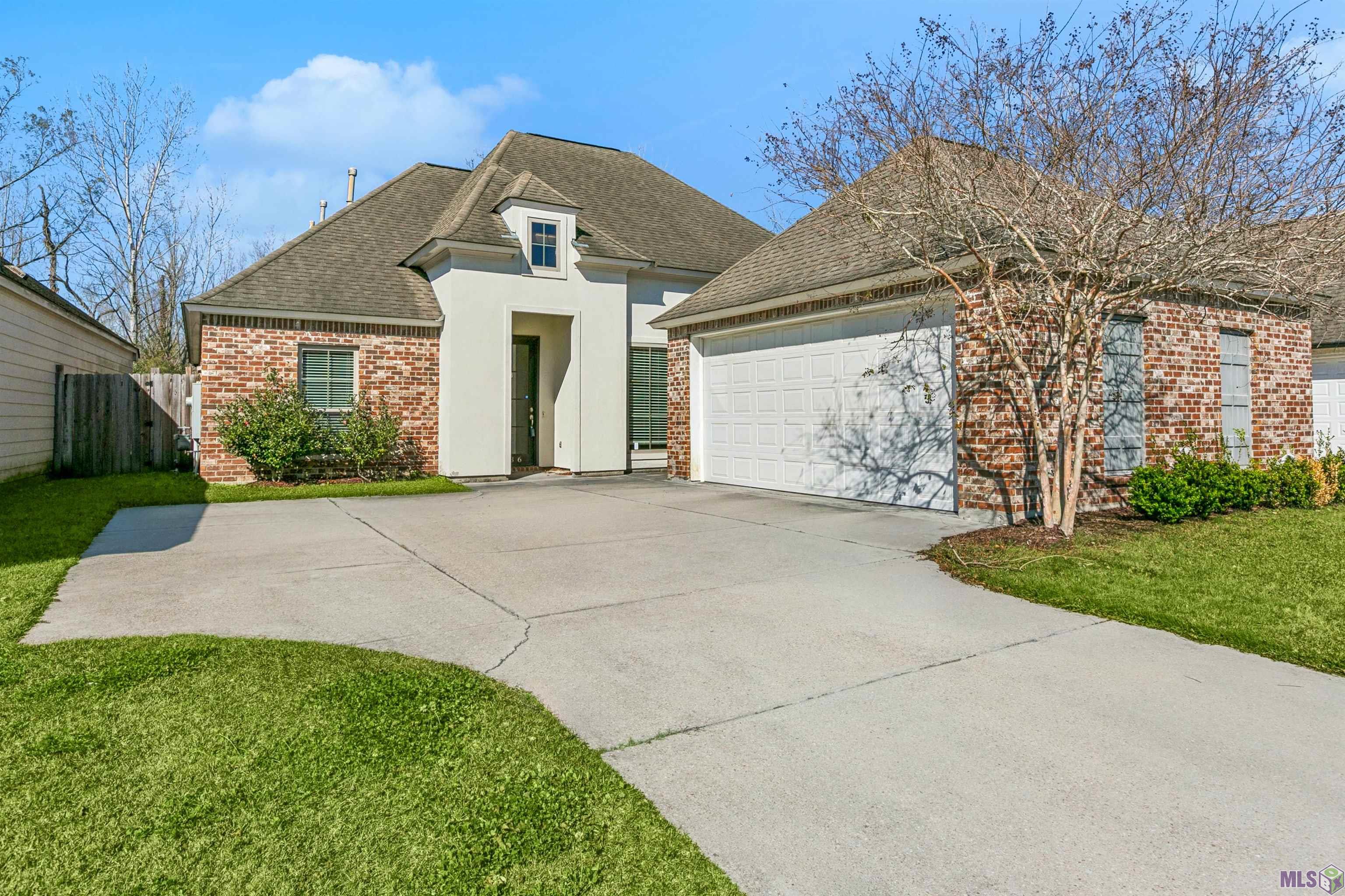 736 Portula Avenue Baton Rouge, LA 70820 - Photo 1 of 15