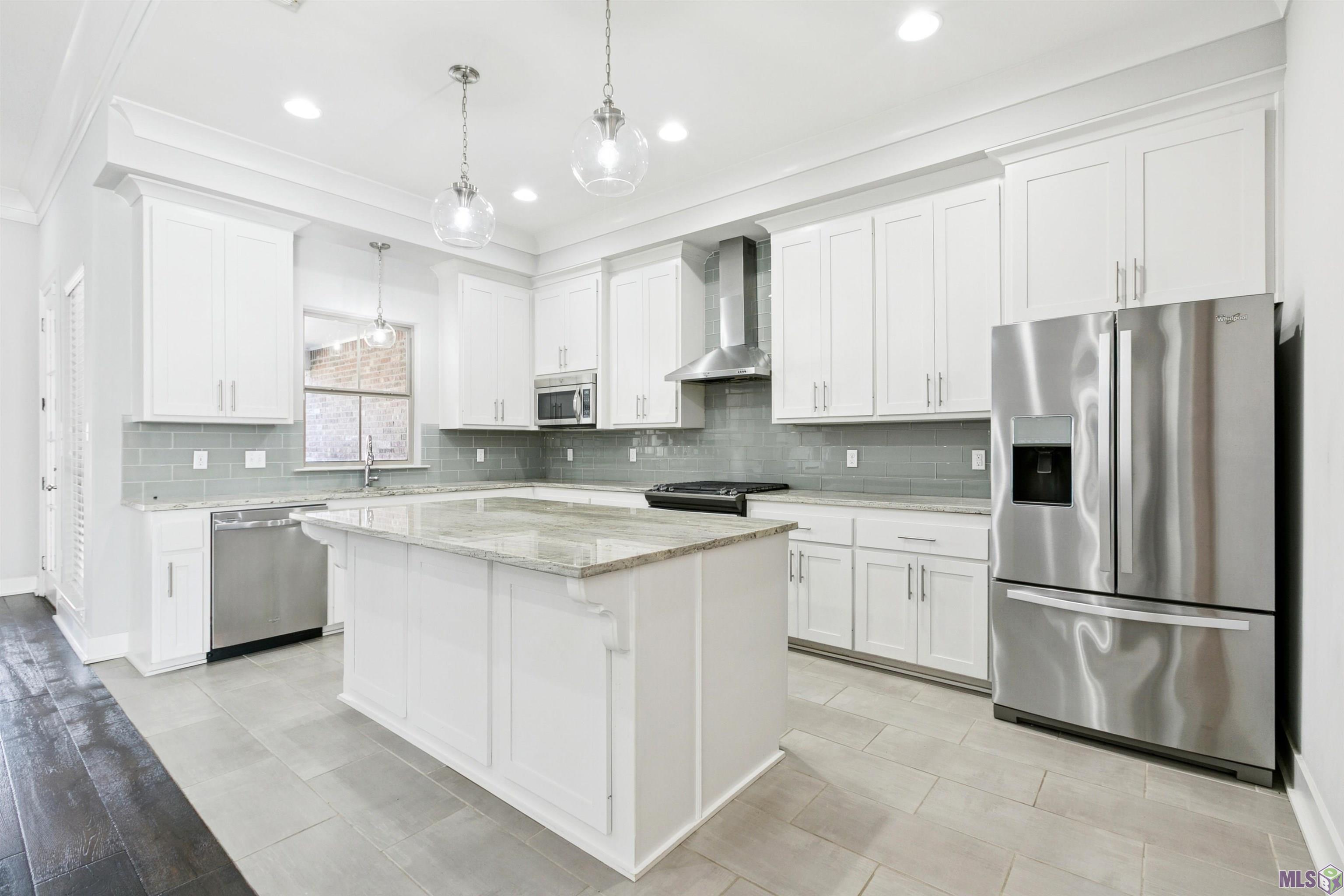 736 Portula Avenue Baton Rouge, LA 70820 - Photo 7 of 15