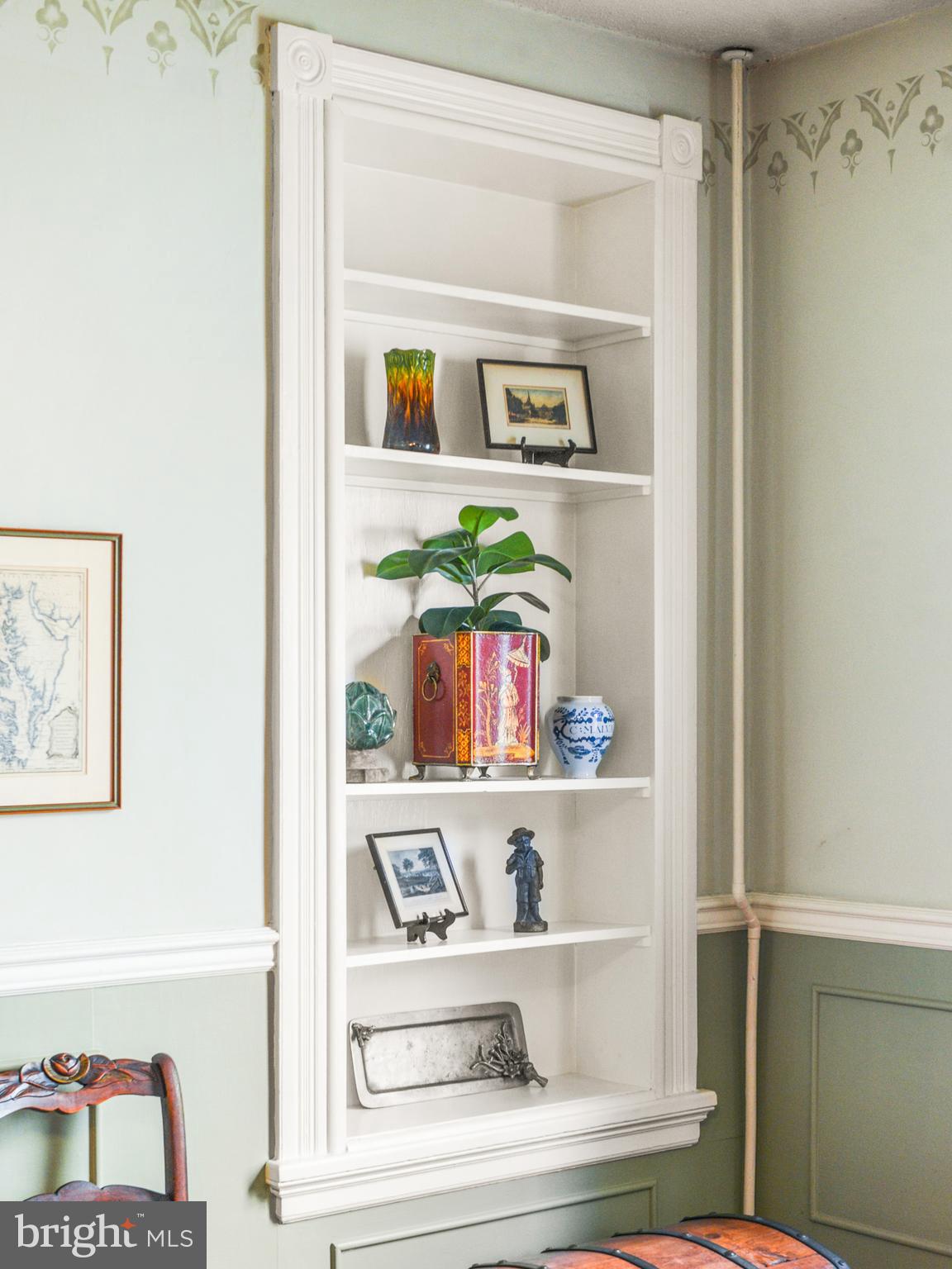 321 East 3rd Street Frederick, MD 21701 - Photo 10 of 23 Dining room built-ins
