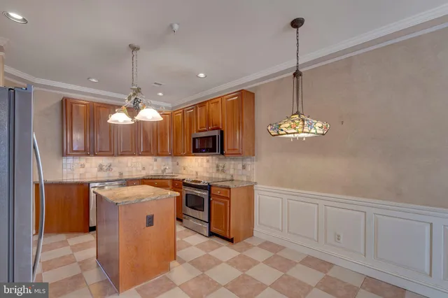 $3,500 | 7305 Shady Glen Drive, Unit 41, Columbia, MD 21046