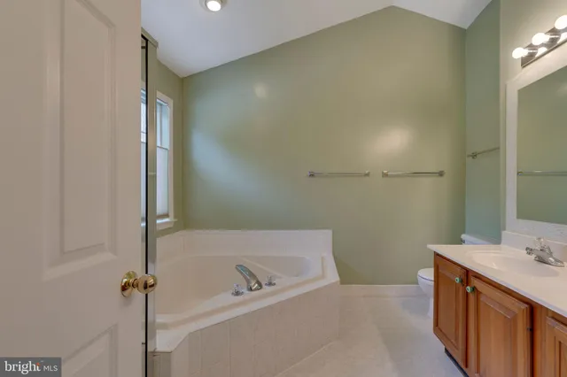 $3,500 | 7305 Shady Glen Drive, Unit 41, Columbia, MD 21046