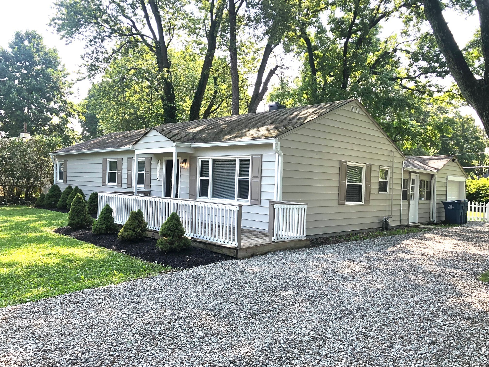 2117 Randall Road Indianapolis, IN 46240 - Photo 2 of 16 Gallery Image 2