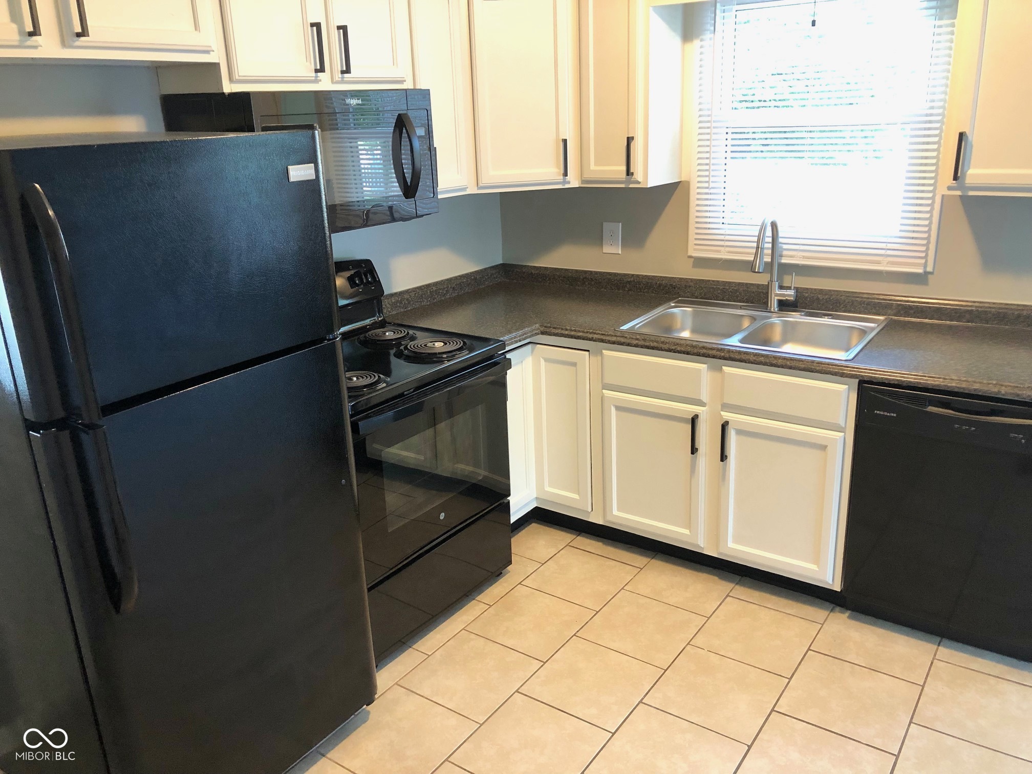 2117 Randall Road Indianapolis, IN 46240 - Photo 10 of 16 Gallery Image 10
