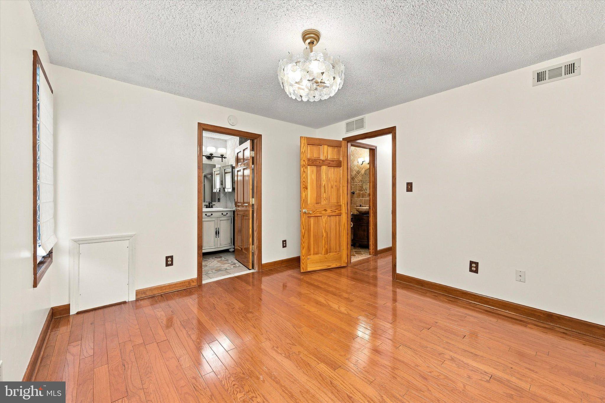 4703 B Dunbarton Road Mount Laurel, NJ 08054 - Photo 15 of 25 Primary bedroom with full bathroom.