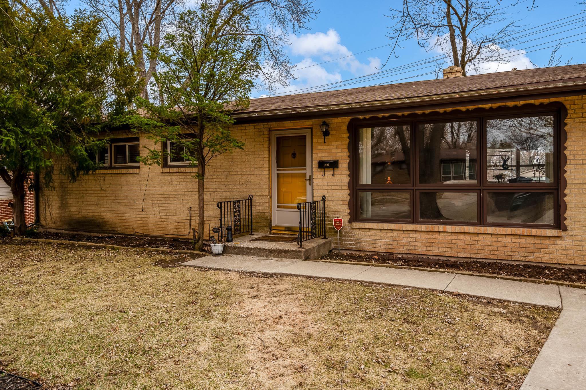 1420 Notre Dame Road Rockford, IL 61103 - Photo 3 of 25 Gallery Image 3
