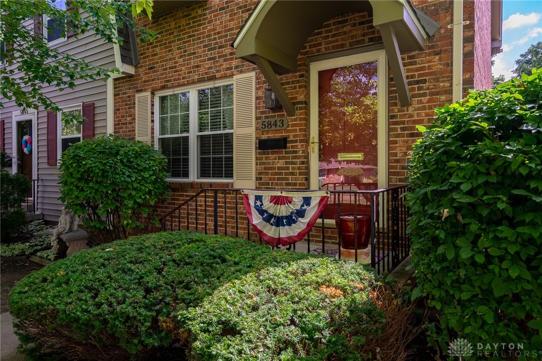 5843 Overbrooke Road Dayton, OH 45440 - Photo 1 of 34