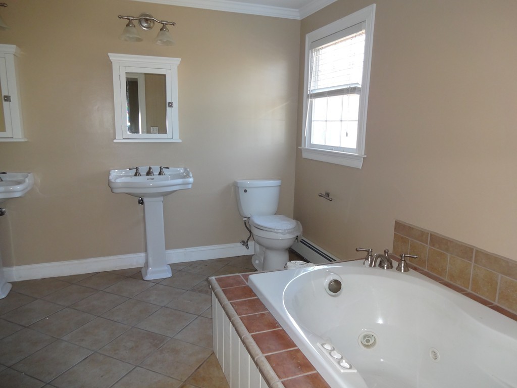 19 Underwood Road Hubbardston, MA 01452 - Photo 13 of 25 Gallery Image 13