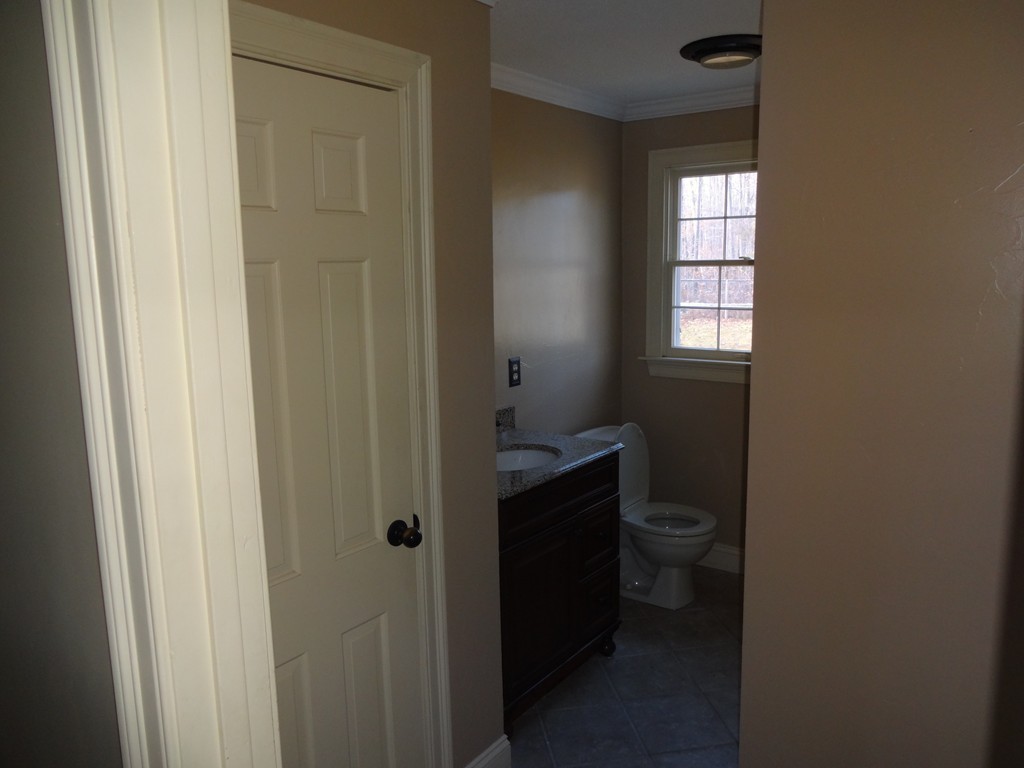 19 Underwood Road Hubbardston, MA 01452 - Photo 10 of 25 Gallery Image 10