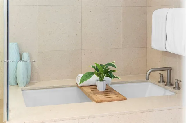 $17,500 | North Beach, Miami Beach, FL 33141