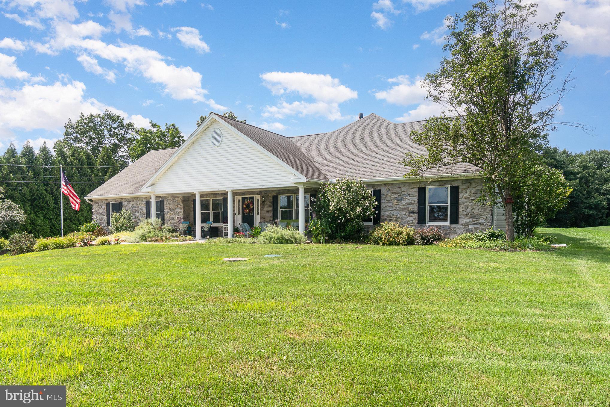729 Carlson Road Hummelstown, PA 17036 - Photo 2 of 46 Gallery Image 2