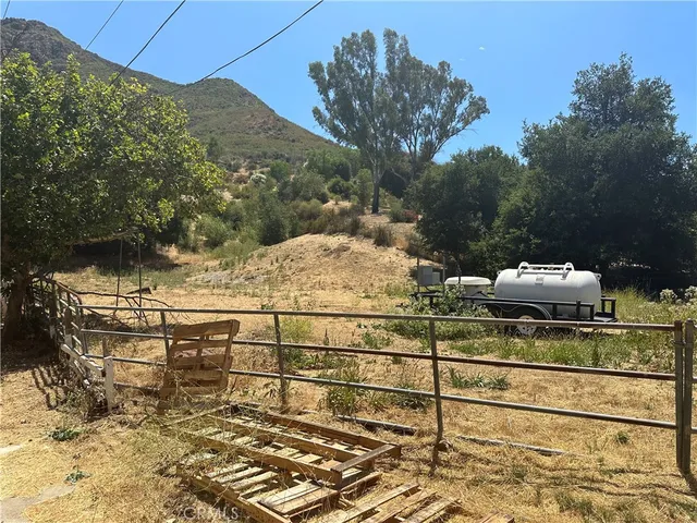 a view of a tennis court
