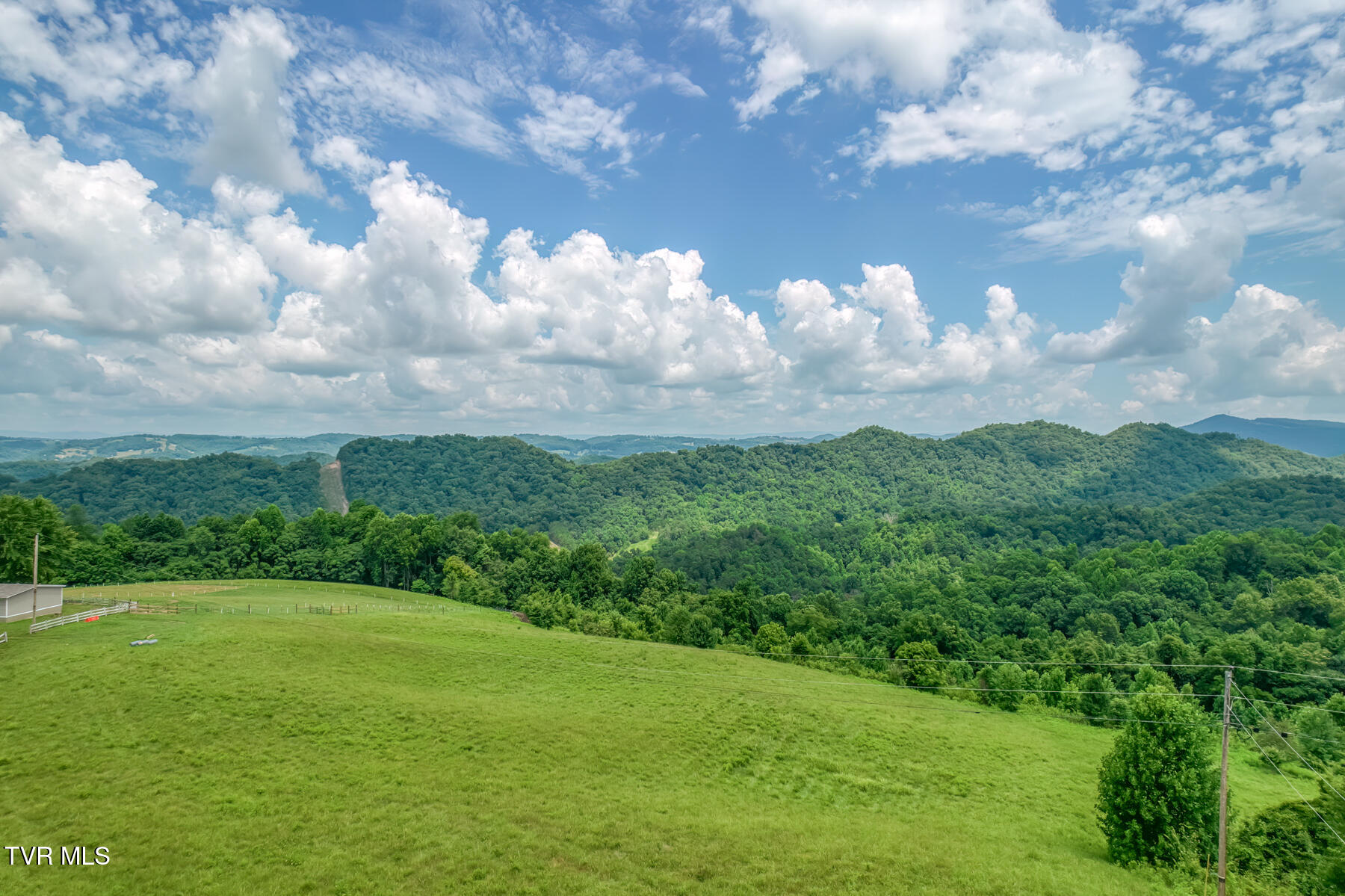 2083 Bundren Mountain Road Tazewell, TN 37879 - Photo 37 of 42 2083 Bundren Mountain Rd-8