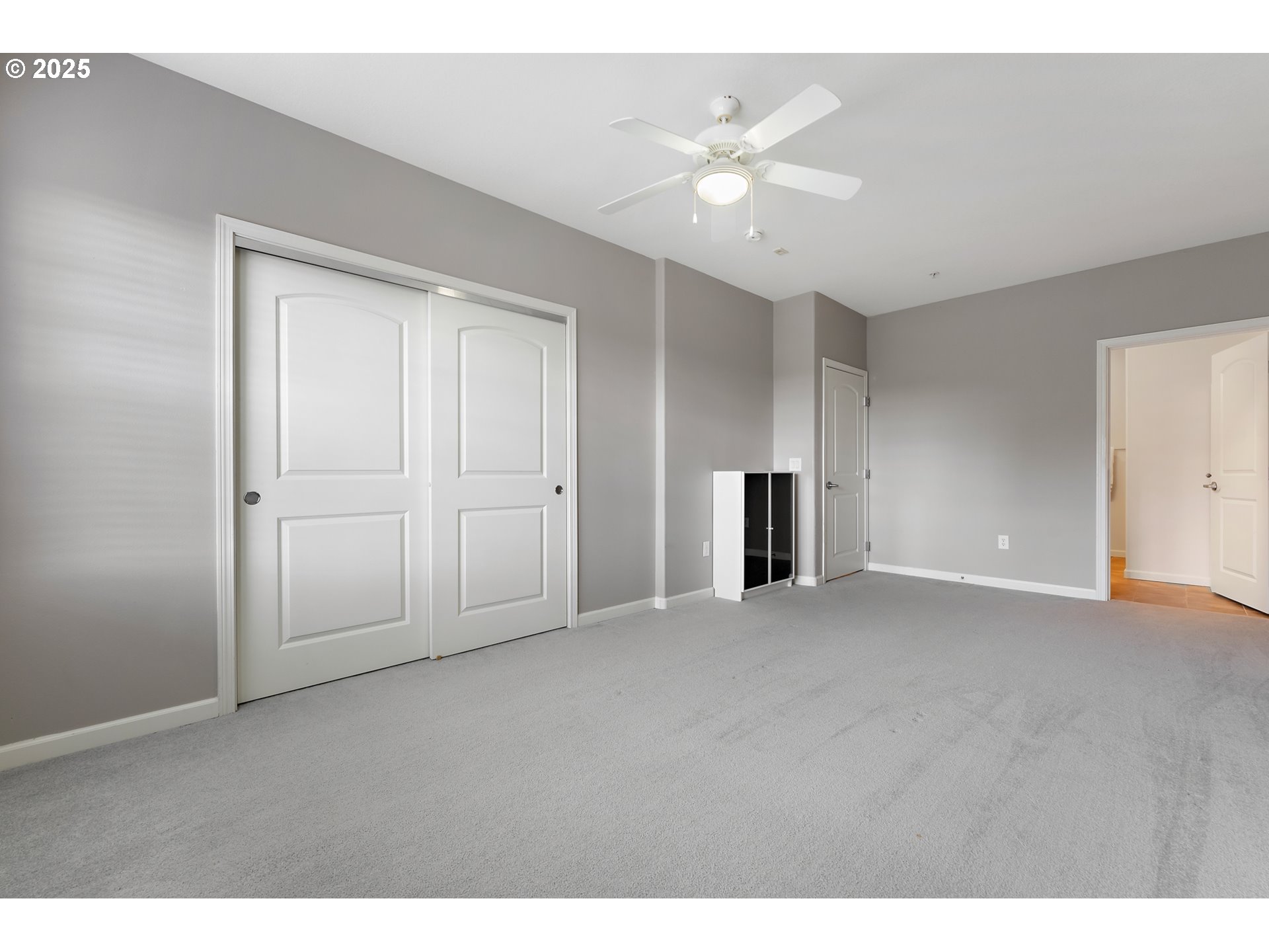 20508 Southwest Roy Rogers Road, Unit 328 Sherwood, OR 97140 - Photo 27 of 48 a view of empty room with window