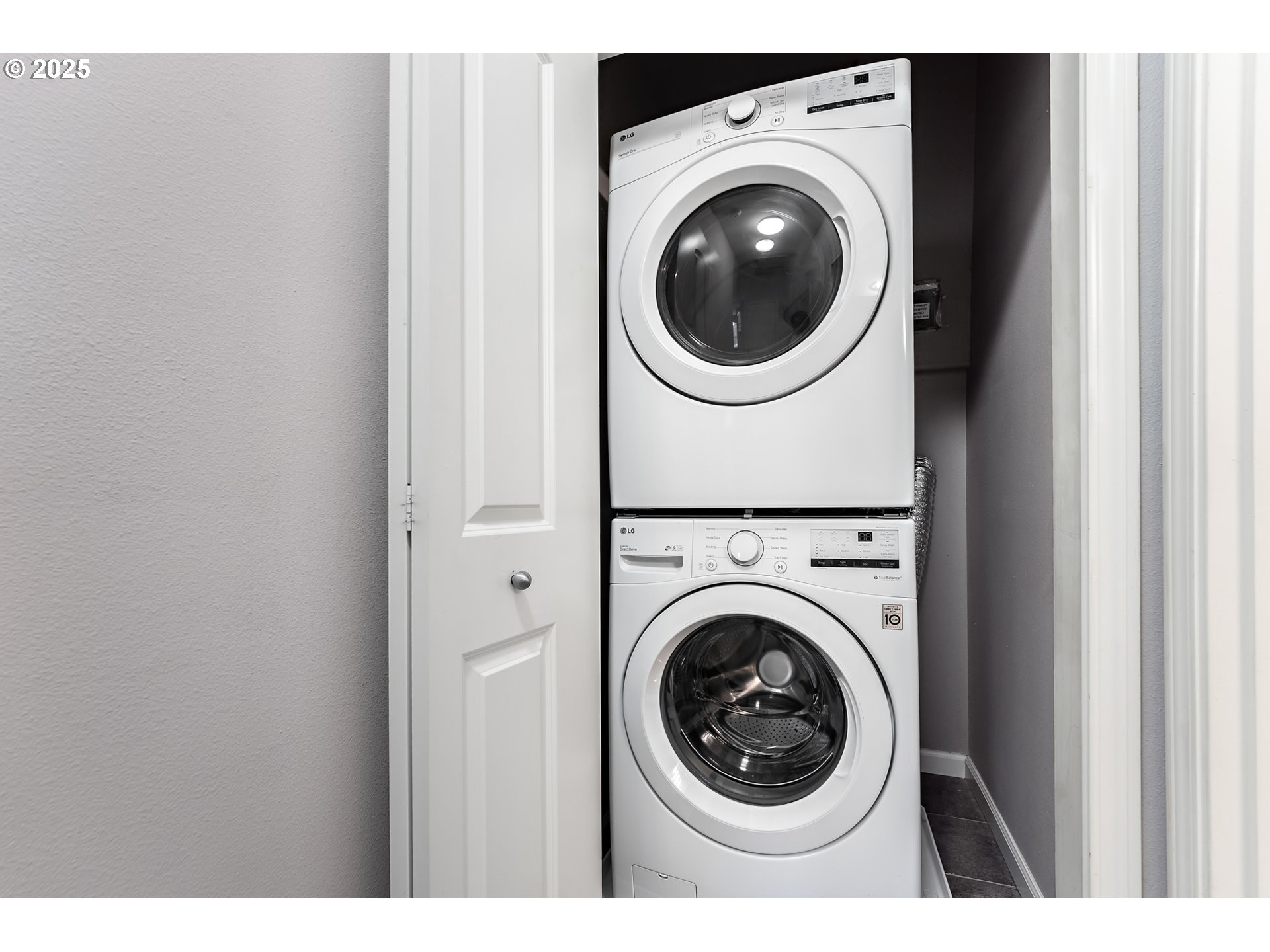 20508 Southwest Roy Rogers Road, Unit 328 Sherwood, OR 97140 - Photo 29 of 48 a utility room with dryer and washer
