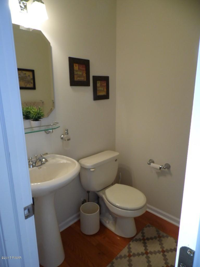 137 Hay Road Milford, PA 18337 - Photo 17 of 53 Half bath