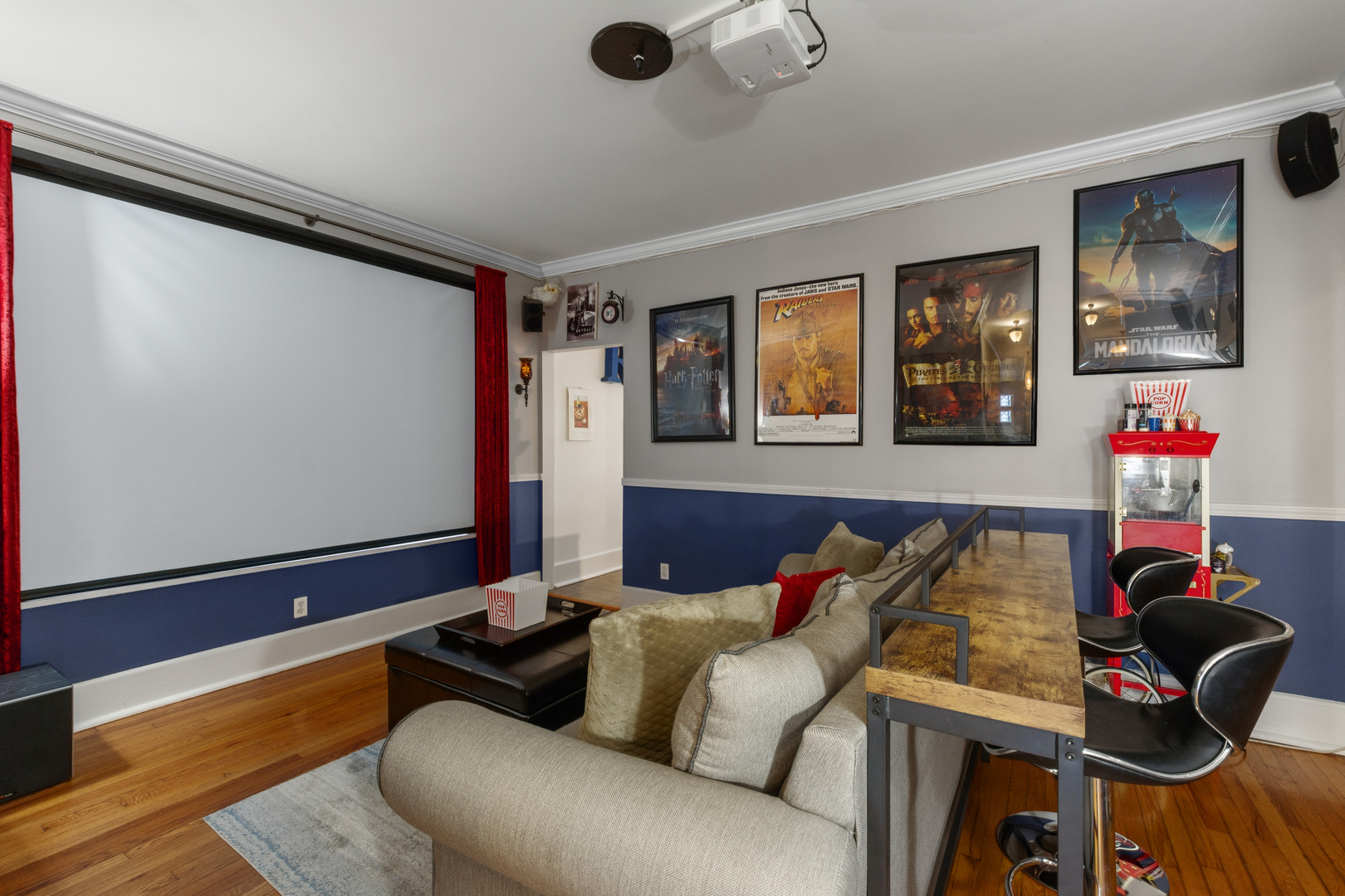 559 West Aldine Avenue, Unit 2 Chicago, IL 60657 - Photo 15 of 23 a living room with furniture and flat screen tv