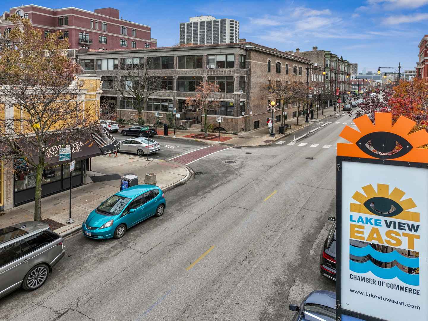 559 West Aldine Avenue, Unit 2 Chicago, IL 60657 - Photo 2 of 23