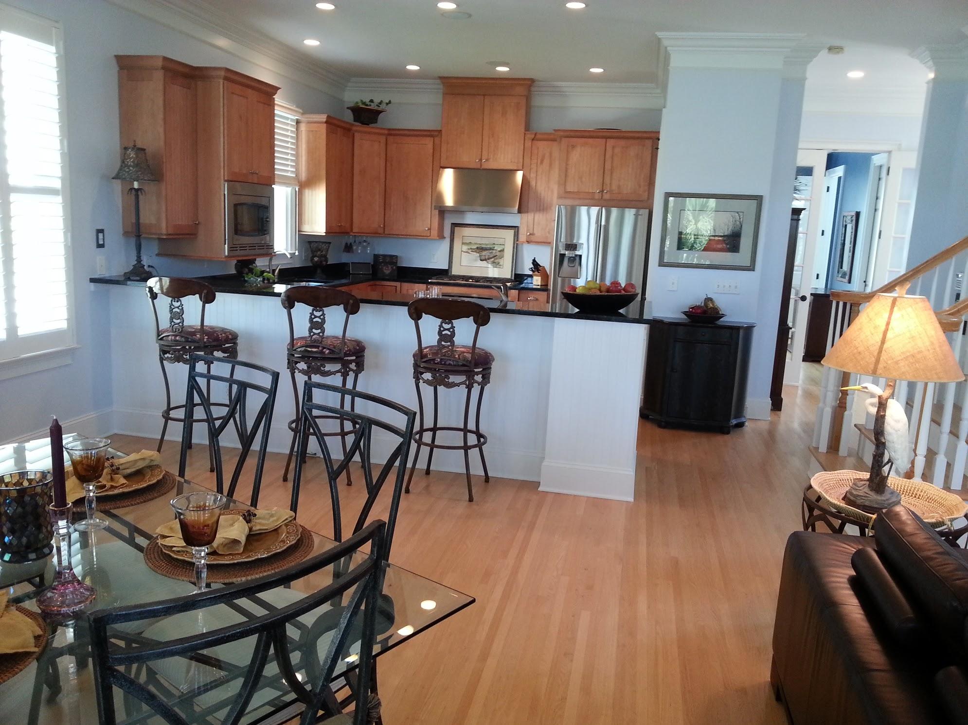 1778 Bergenfield Road Mount Pleasant, SC 29466 - Photo 3 of 12 1778 Bergenfield Dining