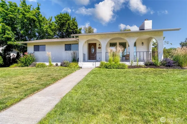 $515,000 | 885 East Tietan Street, Walla Walla, WA 99362