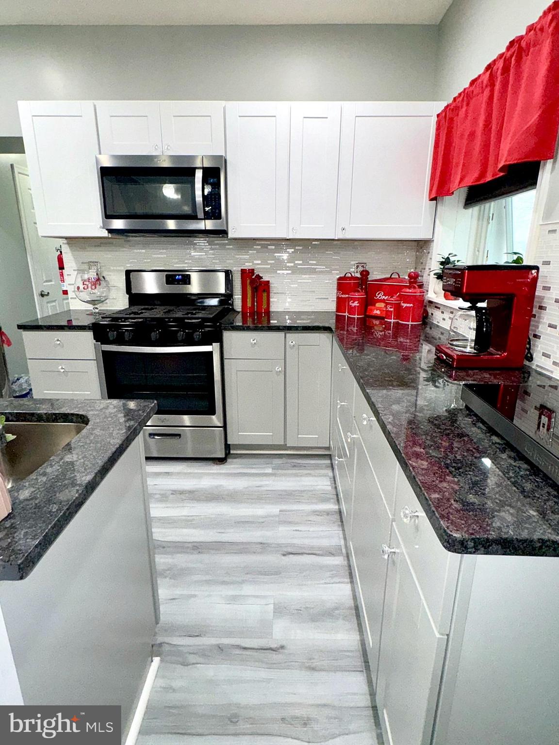 325 East 20th Street Chester, PA 19013 - Photo 12 of 40