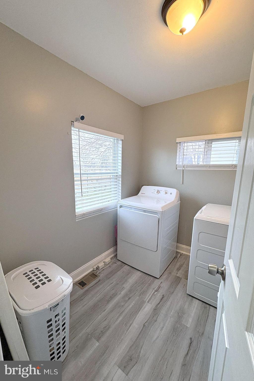 325 East 20th Street Chester, PA 19013 - Photo 14 of 40