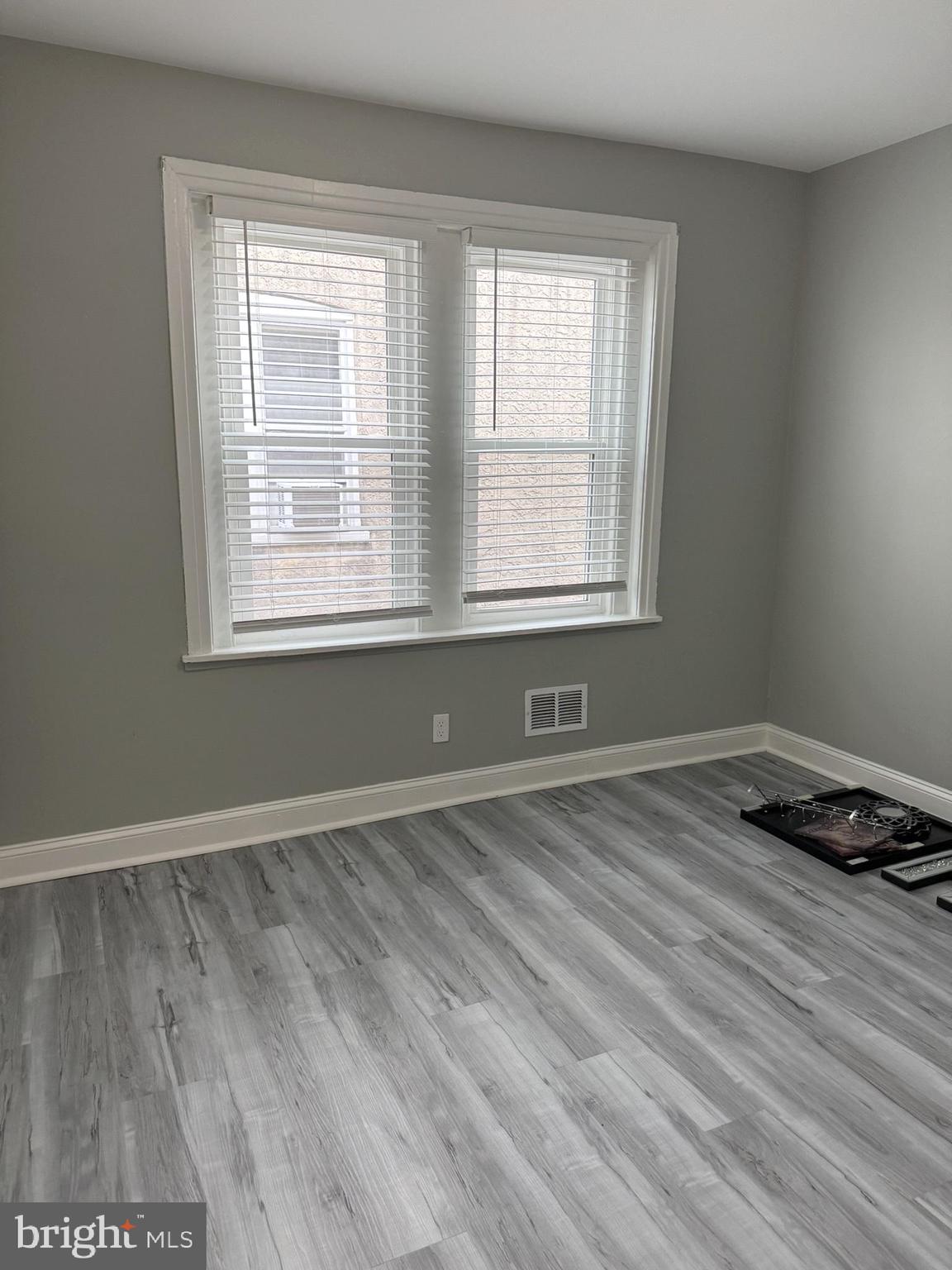 325 East 20th Street Chester, PA 19013 - Photo 24 of 40