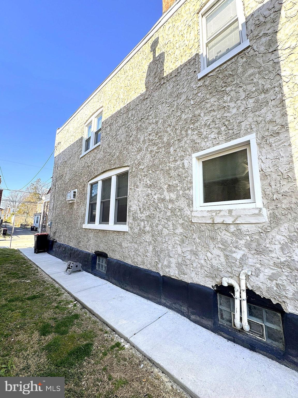 325 East 20th Street Chester, PA 19013 - Photo 35 of 40