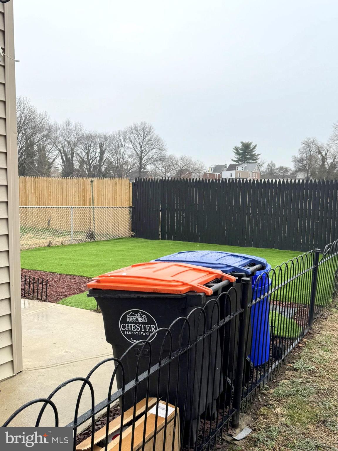 325 East 20th Street Chester, PA 19013 - Photo 36 of 40