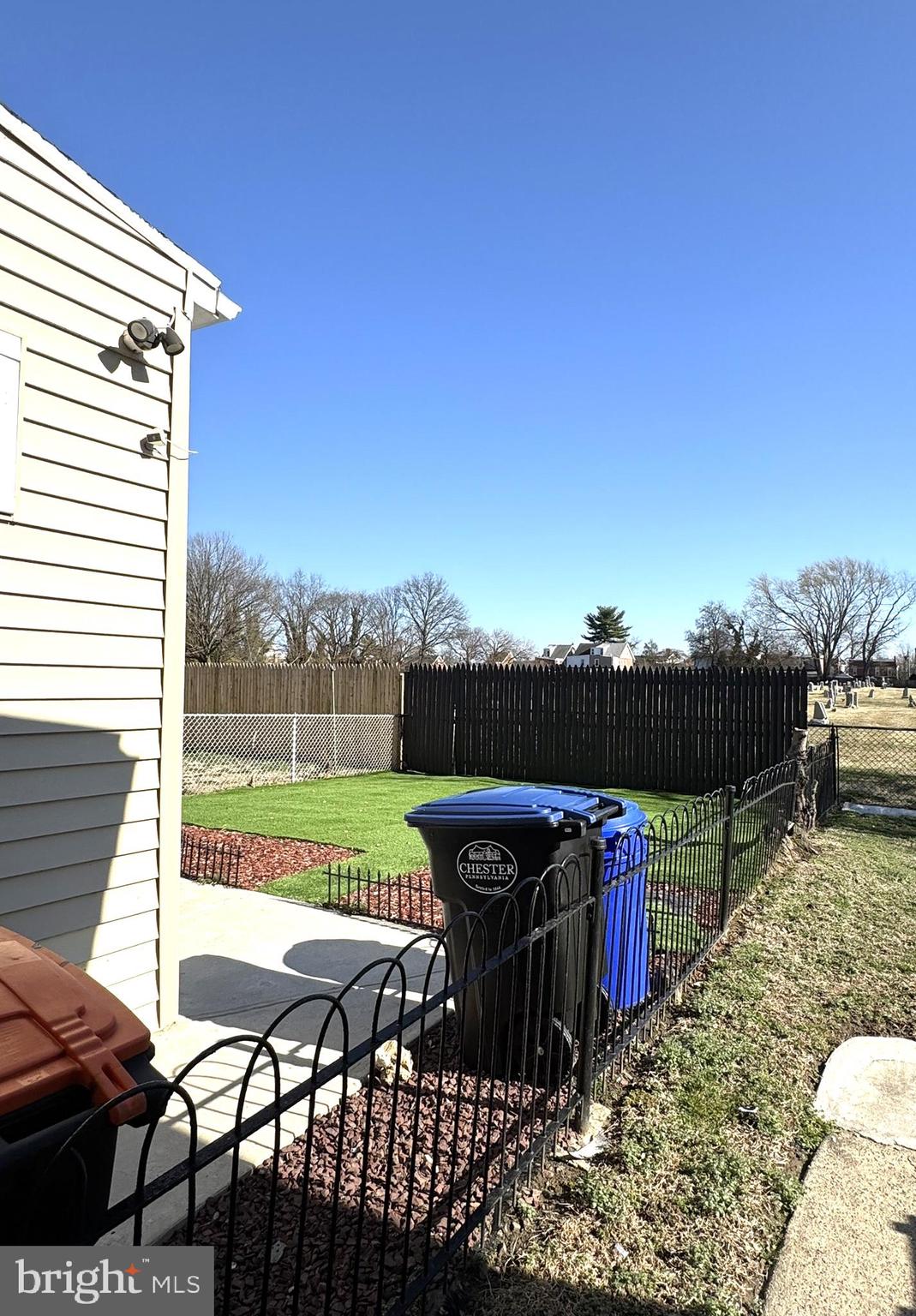 325 East 20th Street Chester, PA 19013 - Photo 37 of 40