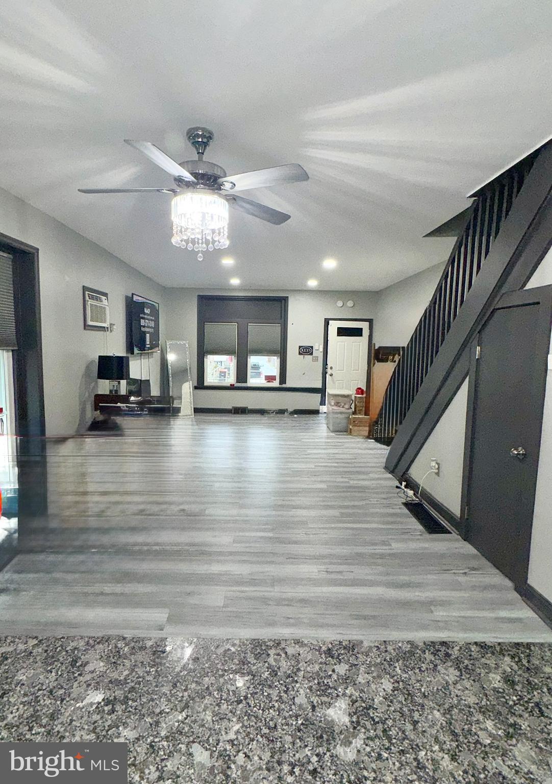 325 East 20th Street Chester, PA 19013 - Photo 5 of 40