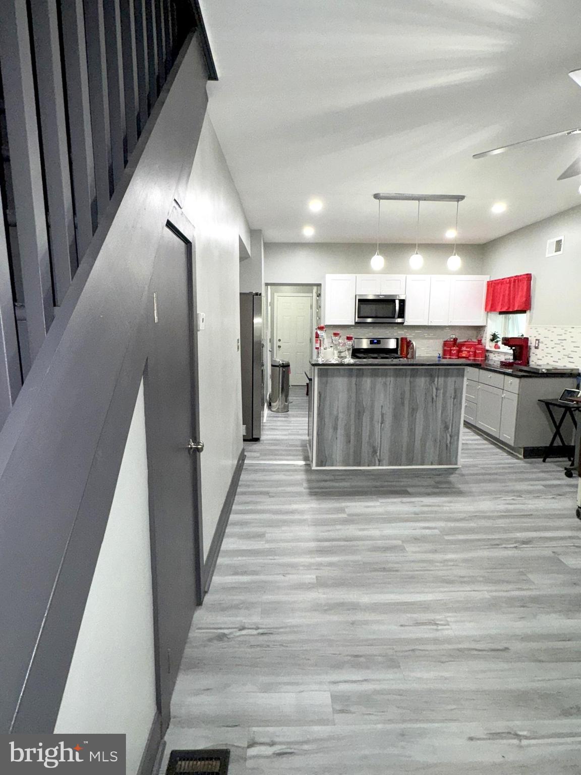 325 East 20th Street Chester, PA 19013 - Photo 8 of 40