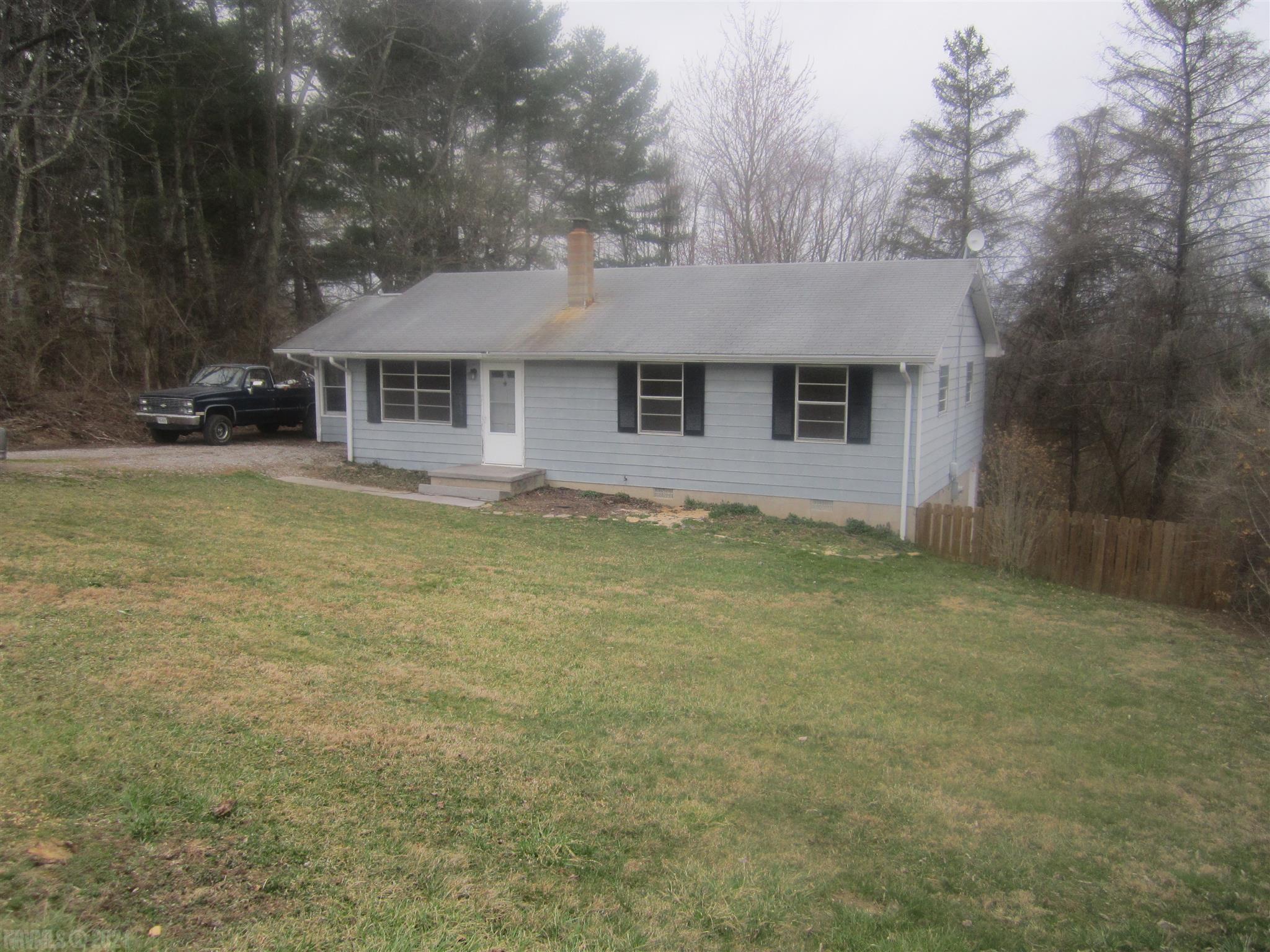 949 Switchback Road Christiansburg, VA 24073 - Photo 26 of 35 Gallery Image 26