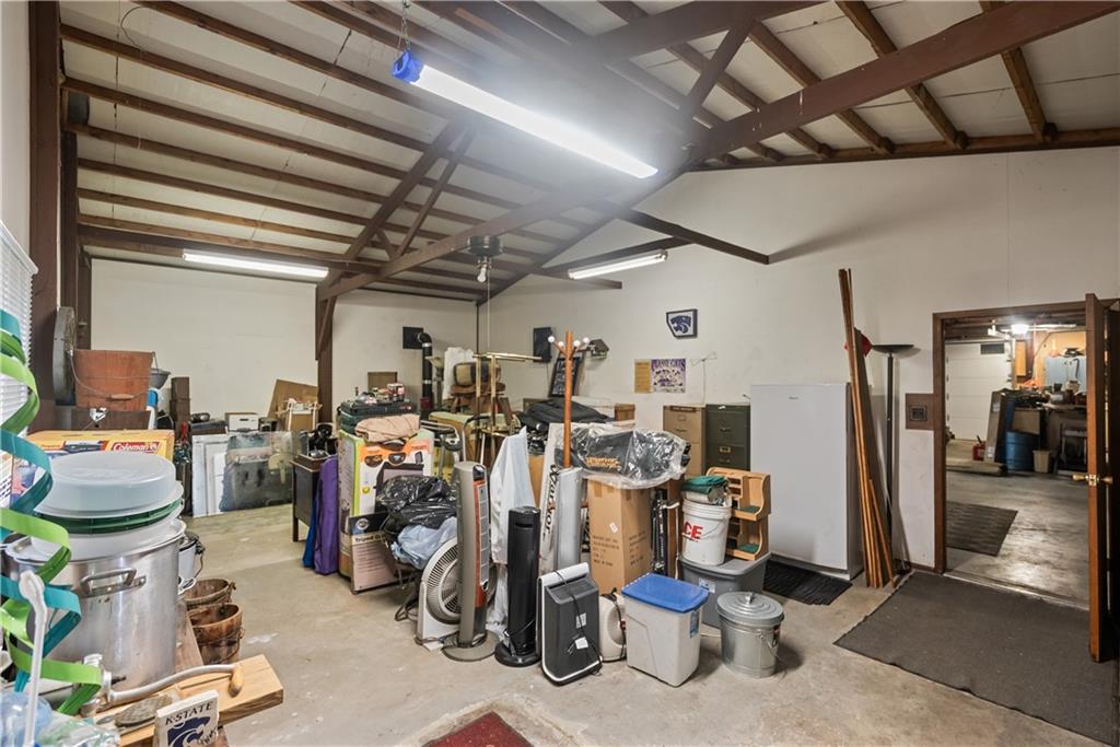 1504 17000 Road Parsons, KS 67357 - Photo 68 of 90