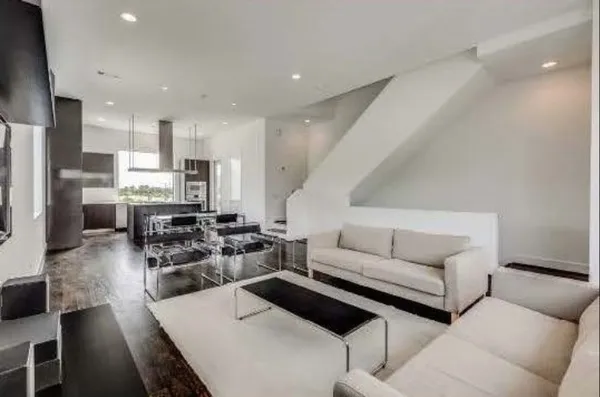 $489,500 | 2835 Decker Pl., Houston, TX 77003